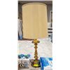 Image 1 : VINTAGE BRASS TABLE LAMP- 37.5"