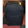 Image 1 : BLACK CARRY ON SUITCASE