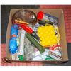 Image 1 : BOX OF CAMPING SUPPLIES INCL. NEW ROPE,