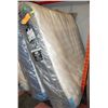 Image 1 : FREIGHT CLAIM: KING SIZE MATTRESS