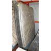 Image 1 : FREIGHT CLAIM: QUEEN SIZE MATTRESS