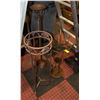 Image 1 : 3PC SET BRASS-STYLE UMBRELLA STAND, PLANT STAND &