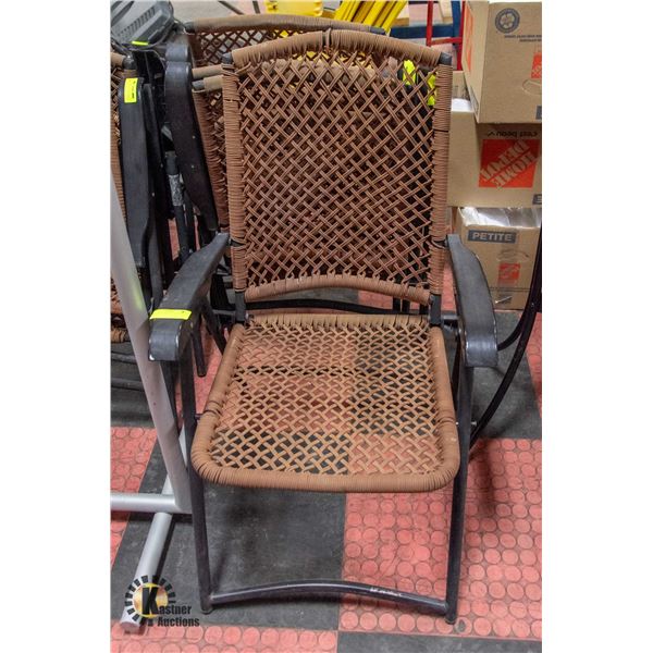 SET OF 2 PLASTIC WICKER FOLDING CHAIRS