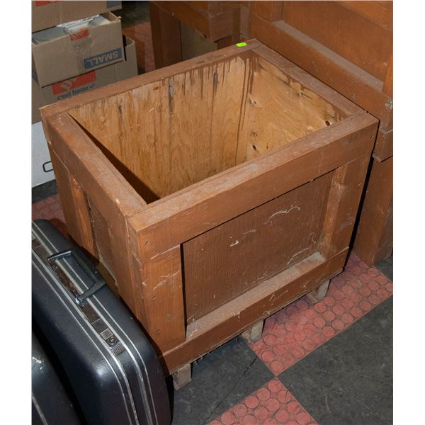 RAISED WOOD PLANTER H-24.5  W-18  L-24 