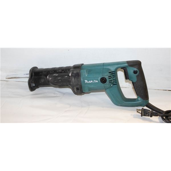 MAKITA SAW 6 JR3050T