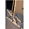 Image 1 : LOT OF THREE BROOMS