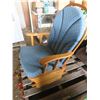 Image 2 : gliding rocking chair
