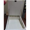 Image 2 : Box-wooden paint white (13"x11")
