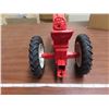 Image 3 : Cockshutt 1850 red tractor
