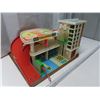 Image 4 : Fisher price little people parking garage