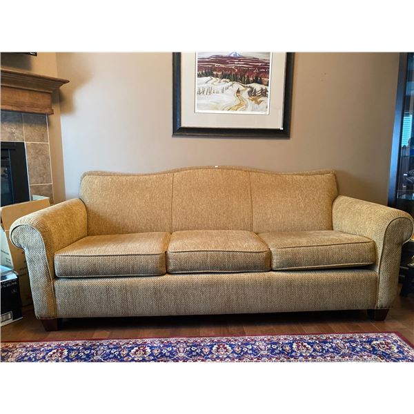 Upholstered Chesterfield Sofa In Excellent Condition 80L x 36D x 36T