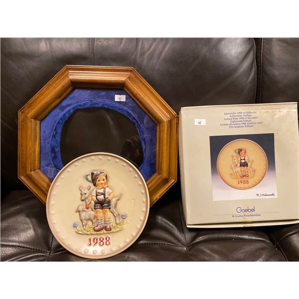 M.J. Hummel Annual Plate 1988 In Bas Relief 13 x 13