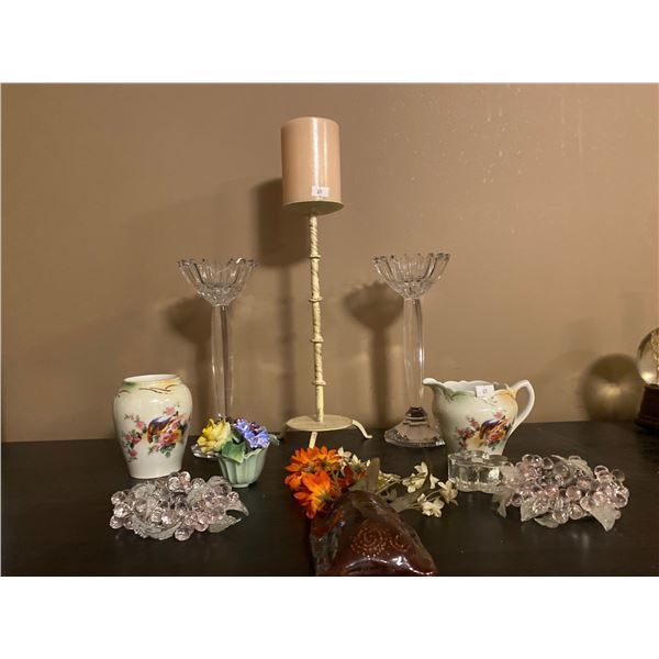 Collection Of Small Home And Kitchen Decor