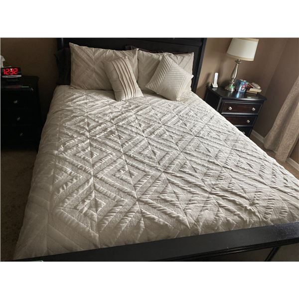 Sealy Queen Size Mattress And Box Spring With Bedding ( Frame Not Included)