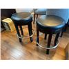 Image 2 : Set Of Round Bar Stools
