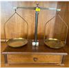 Image 1 : Antique Gold Miners Scale From Yukon 14W x 14T