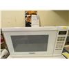 Image 1 : Panasonic Microwave 1200W NN-ST651W Tested