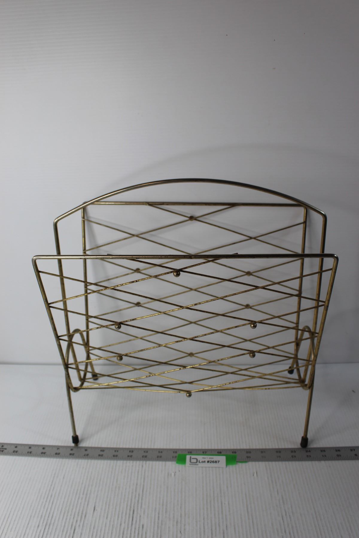 *Wire Magazine Rack - Bodnarus Auctioneering