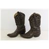 Image 2 : (2) Pairs of Cowboy Boots - Some Scuffing - One Pair is Size 9