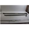 Image 1 : (2) Pry Bars