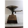Image 1 : * Champion Hardware Scale