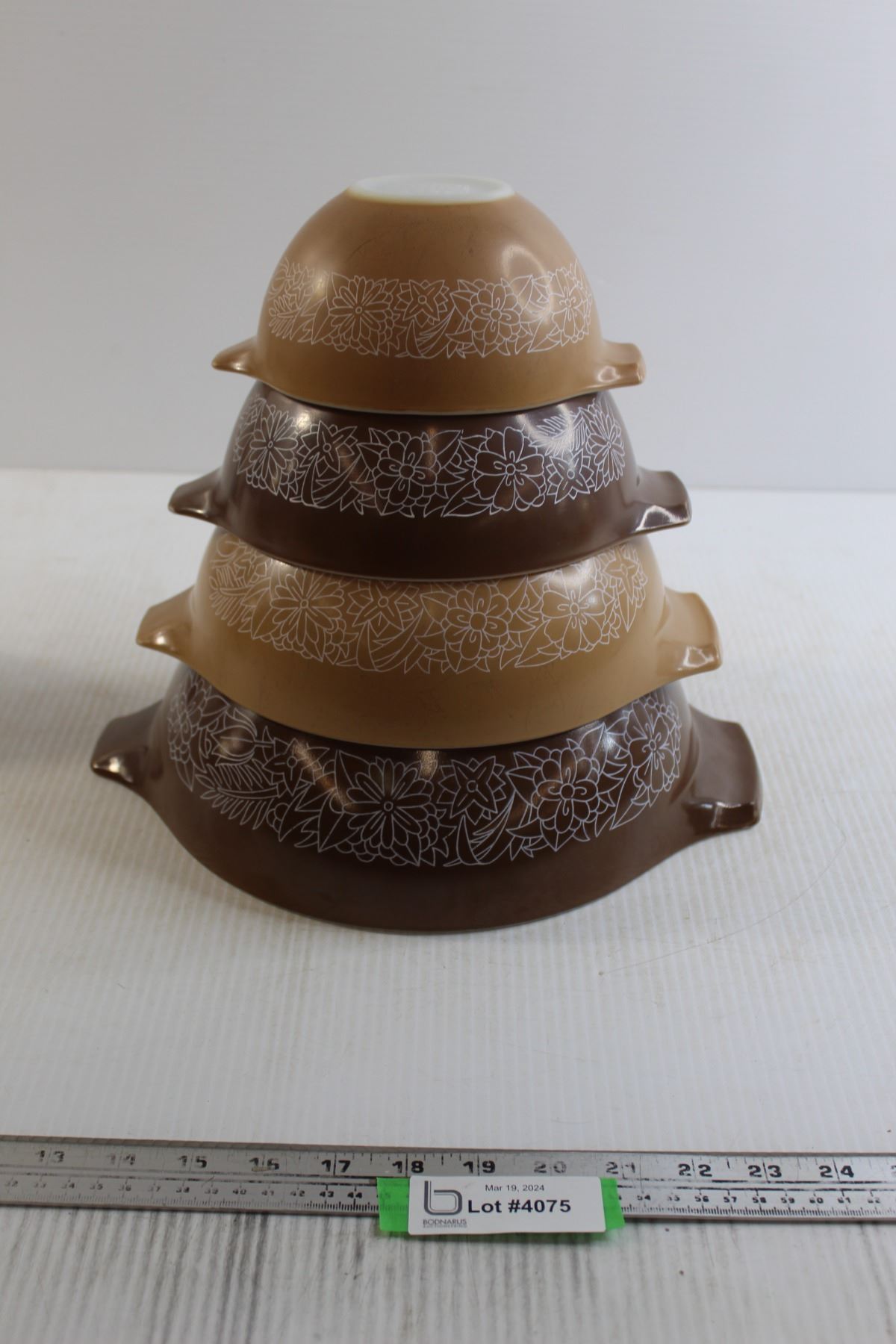 Set of 4 Pyrex Woodland Cinderella Nesting Bowls - Bodnarus Auctioneering