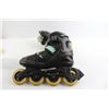 Image 2 : Pair of Firefly Roller Blades - Size 8.5