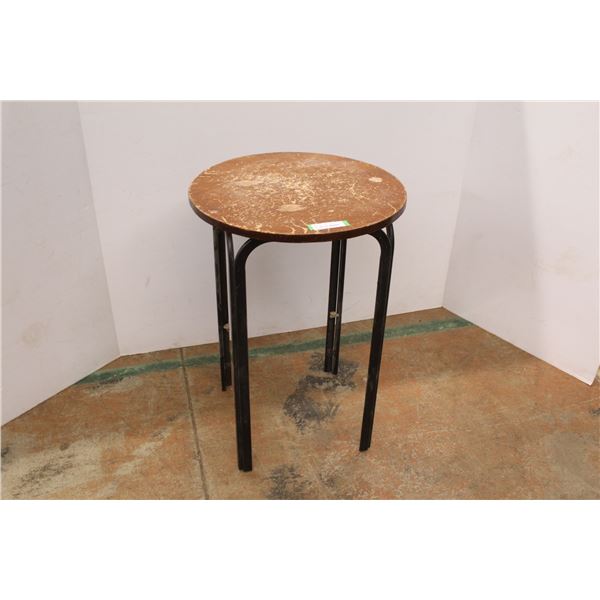 * Round End Table - 20" across - 28: high