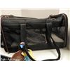 Image 4 : DOG SHERPA BAG - SMALL DOG WITH REMOVABLE LINING AND MESH