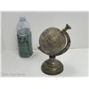 Image 2 : VINTAGE METAL GLOBE HAND CARVED COUNTRY NAMES