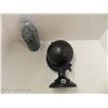 Image 4 : FUSED METAL GLOBE ON METAL BASE