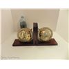 Image 2 : MATCHING GLOBE BOOKENDS