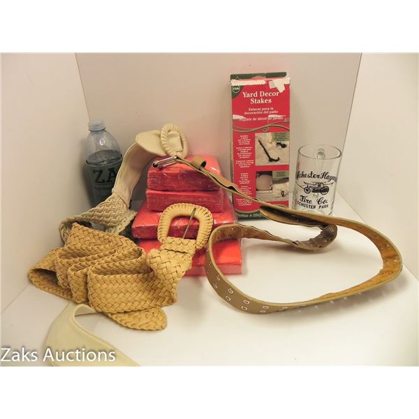 WONDERMOOI BOX WITH NAPKINS, VINTAGE BELTS, COLCHESTER BEER MUG AND OUTDOOR DECOR