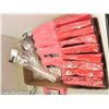 Image 3 : PINK/RED NAPKINS WITH PLASTIC SERVING SPOONS