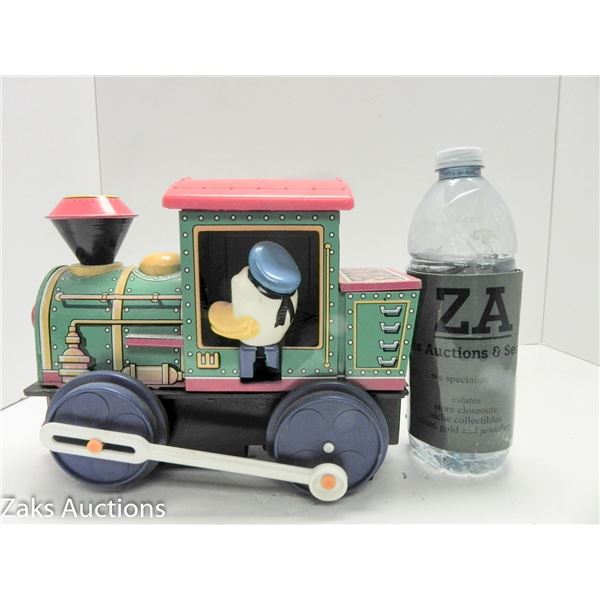 1960'S DONALD DUCK ENGINE #WS92