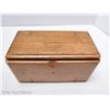 Image 2 : ANTIQUE SINGER OAK PUZZLE BOX WITH SINGER PARTS PATENTED 1889