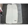 Image 2 : PAWZ ROAD LIGHTWEIGHT PLUSH BLANKET APPROX 4' X 3'