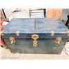 Image 1 : VINTAGE BLUE TRUNK WITH TRAY - KEY INSIDE