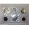 Image 2 : MINT SEALED SET OF UNCIRCULATED 1982 CANADA COINS