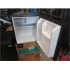 Image 2 : Black Hisense 1.6 Cubic Foot Mini Fridge