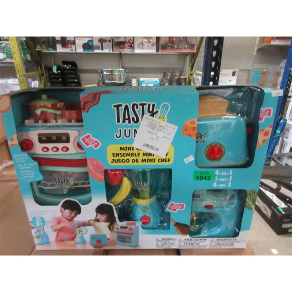 Tasty Junior Mini Kitchenware Chef Set