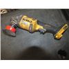 Image 1 : Dewalt 60 volt Max Brushless Grinder