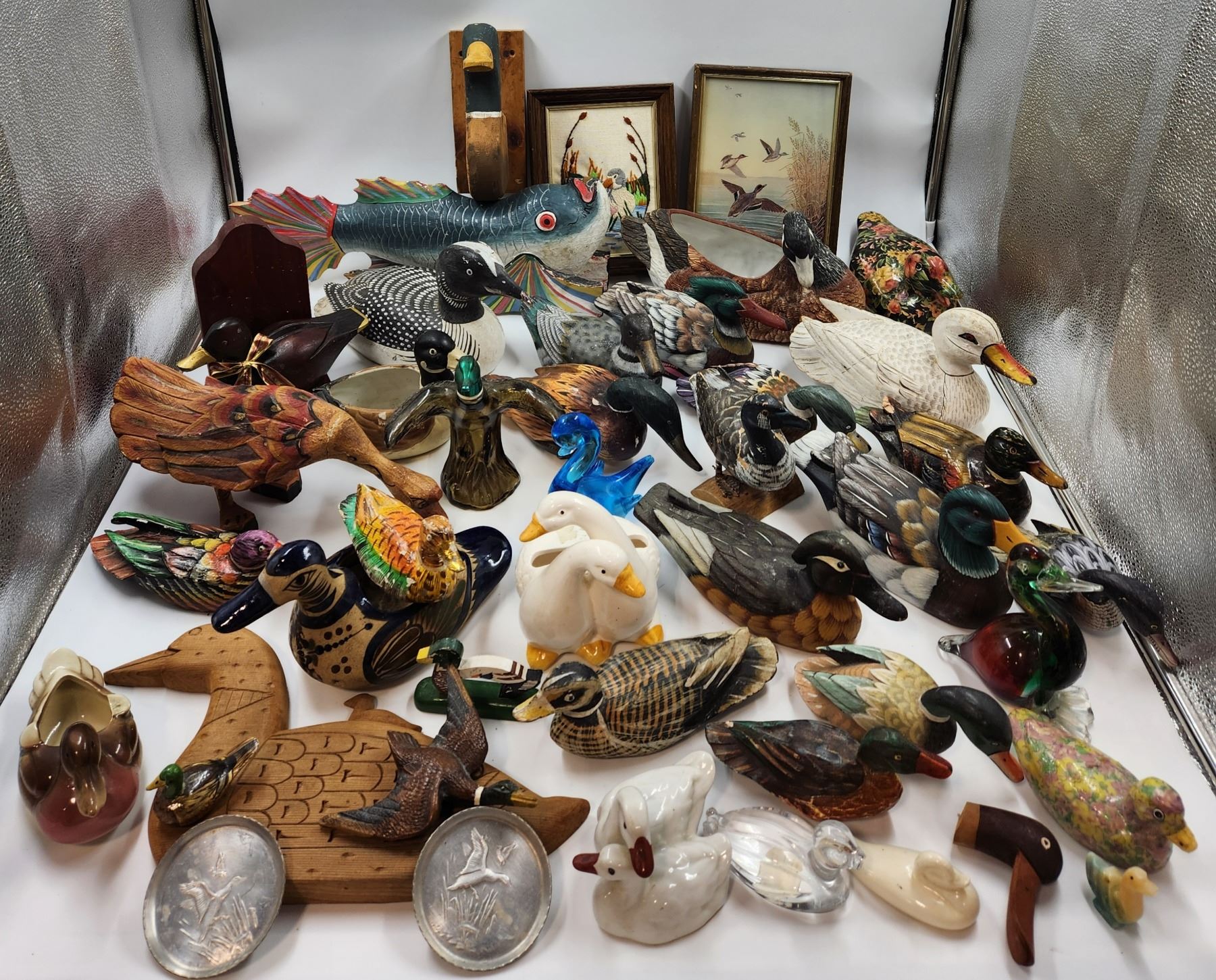 Duck Colletables Large Lot of Duck Collectibles Mostly Wooden