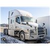 Image 2 : BAILIFF SEIZED: 2019 FREIGHTLINER CASCADIA TRACTOR