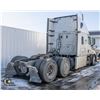 Image 4 : BAILIFF SEIZED: 2019 FREIGHTLINER CASCADIA TRACTOR
