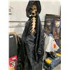 Image 1 : Aninatronic Skeleton Halloween Decor