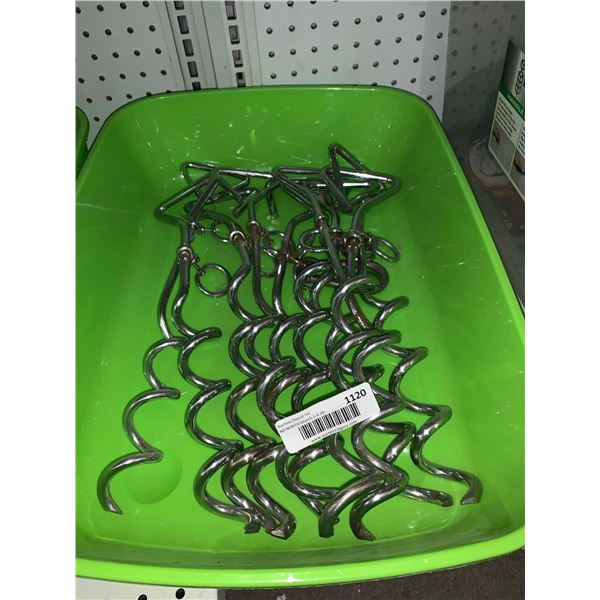 Lot of 10 Screw in Anchors
