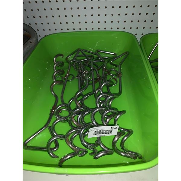 Lot of 10 Screw in Anchors