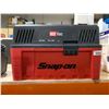 Image 1 : Snap on Wet/Dry  Box Vac - 4 Gal