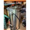 Image 4 : Waring Pro Professional 55 Cup Coffee Urn
